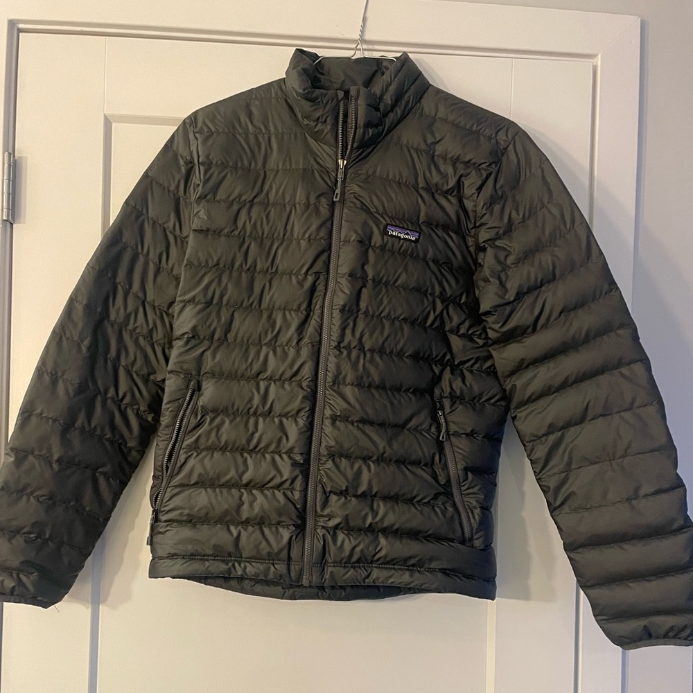 Men’s Patagonia puffer jacket